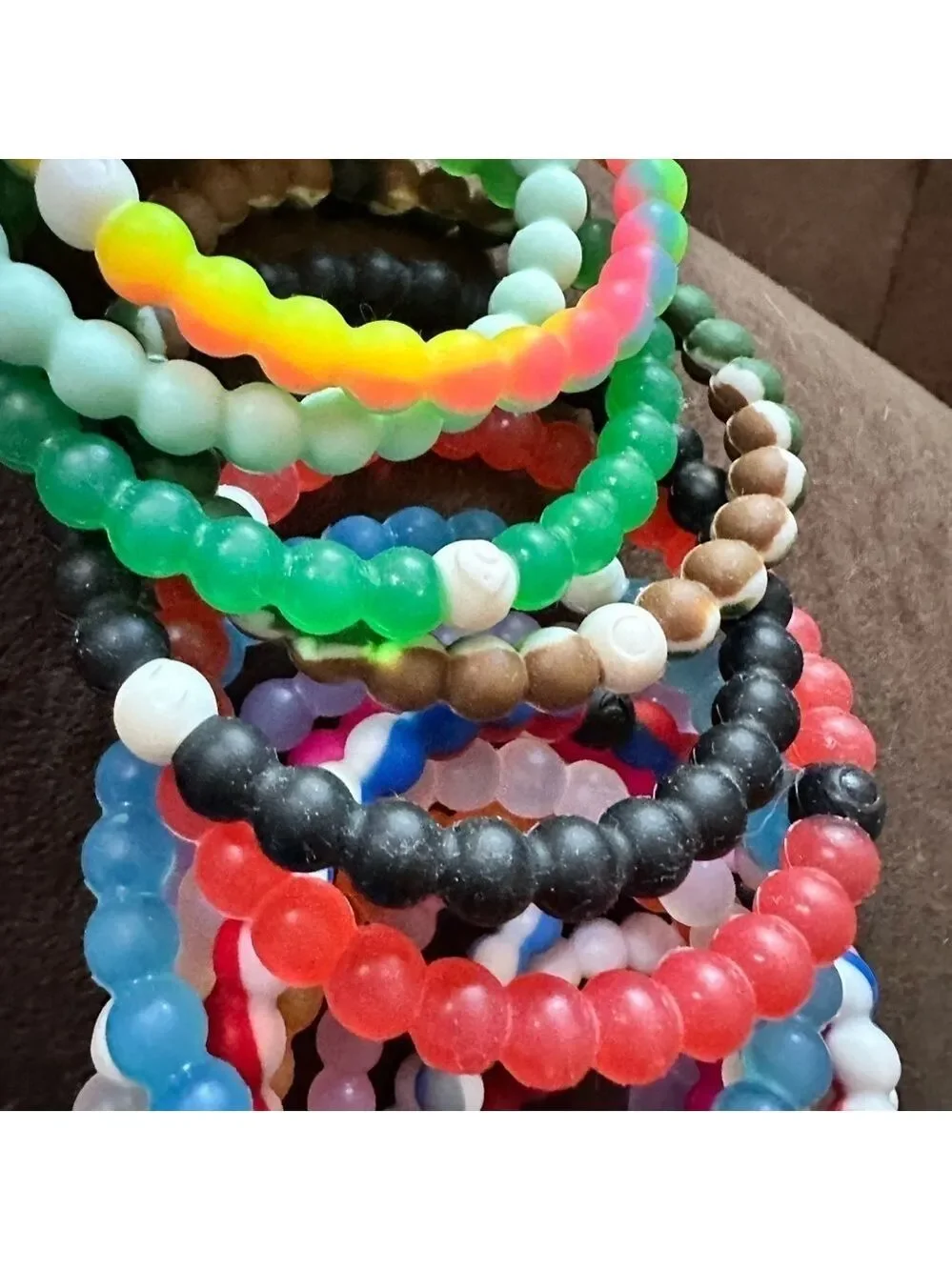 Lokai Bracelets- Lot of 16 Bracelets - Picture 7 of 11